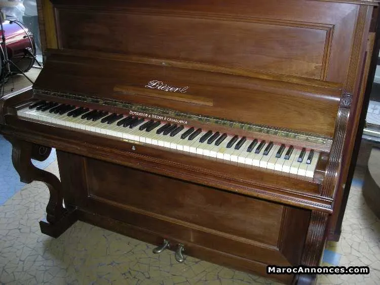 Piano à vendre - الدار البيضاء (2)