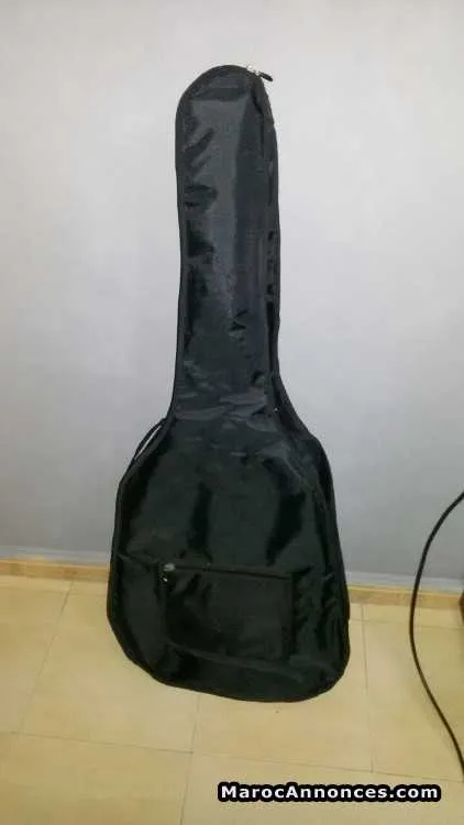 Guitare acoustique - الدار البيضاء (3)