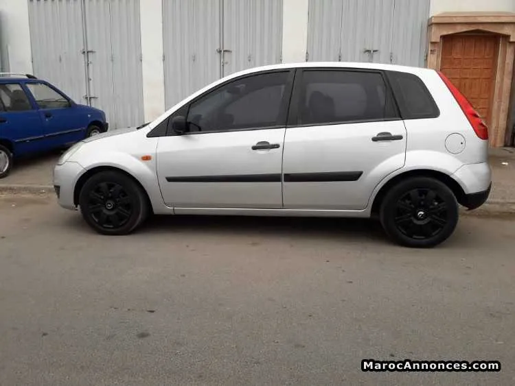 Ford fiesta essence - الدار البيضاء (3)
