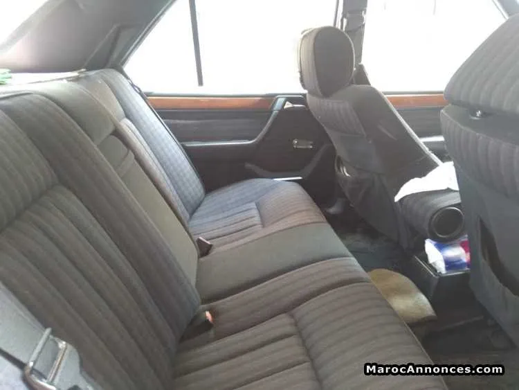 Mercedes 250 1990 - الدار البيضاء (2)