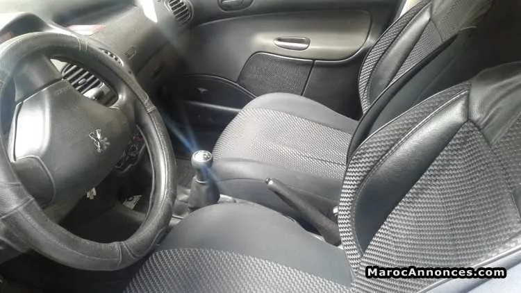 Peugeot 206 - الدار البيضاء (2)