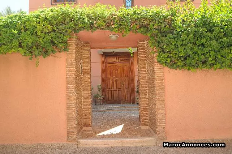 Villa de 259 m2 à zohour 2 route de fes - الدار البيضاء (2)