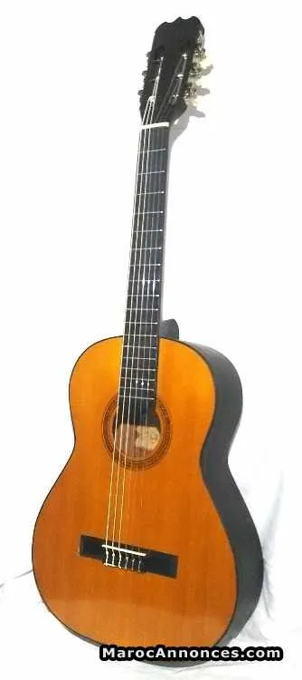 Carlina guitare - الدار البيضاء (2)