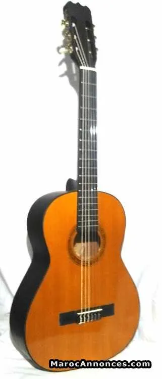 Carlina guitare - الدار البيضاء