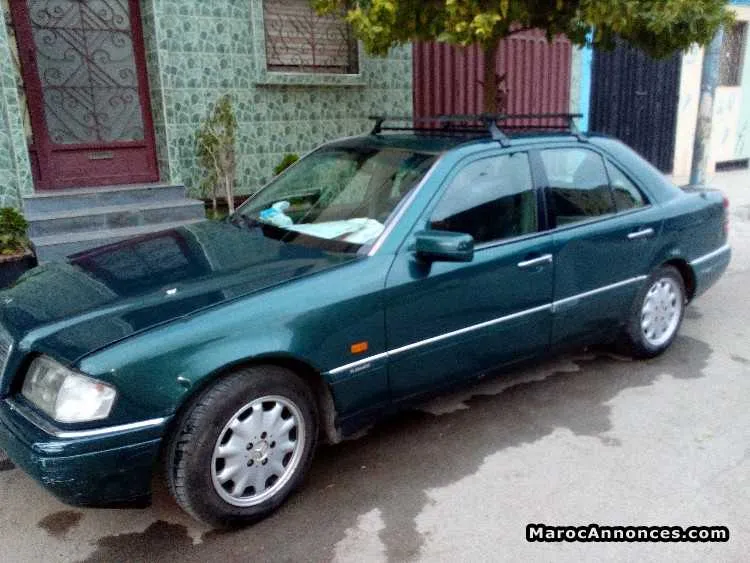 Mercedes benz 250 class douanaen 2011 - الدار البيضاء