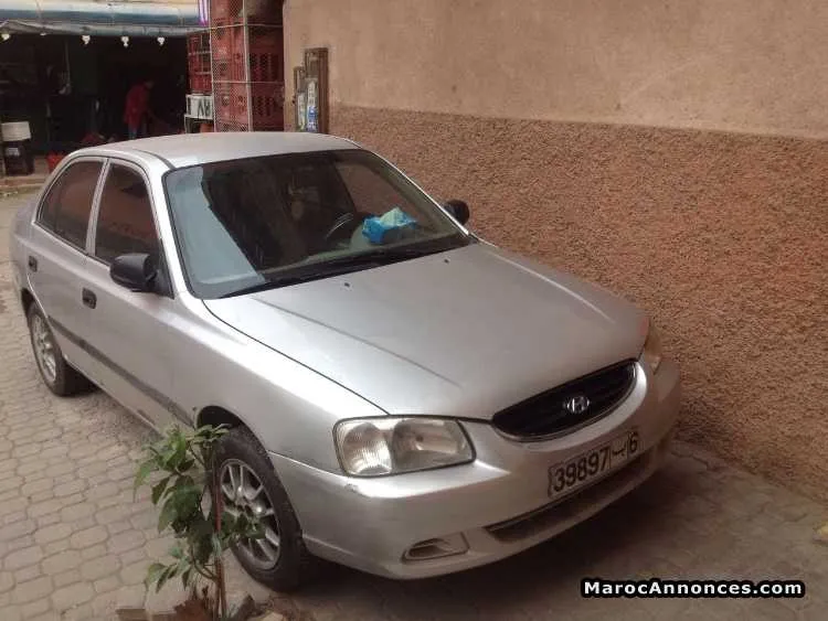 Voiture modele 2005 - الدار البيضاء (3)