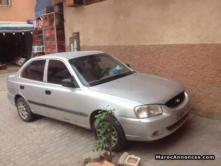 Voiture modele 2005 - الدار البيضاء (2)