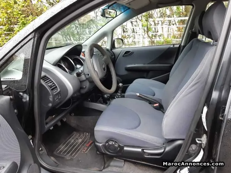 Honda jazz essence manuelle 2004 - الدار البيضاء (2)