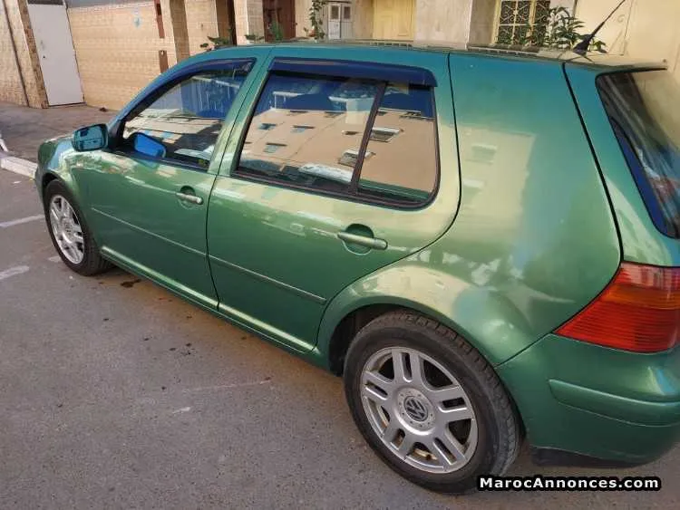 Volkswagen golf 4 model 2002 - الدار البيضاء
