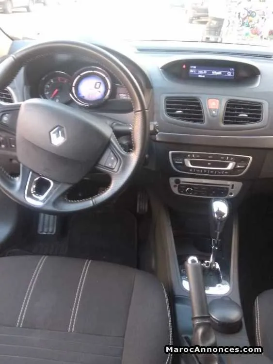 Mégane 3 automatique modèle 2016 - الدار البيضاء (2)