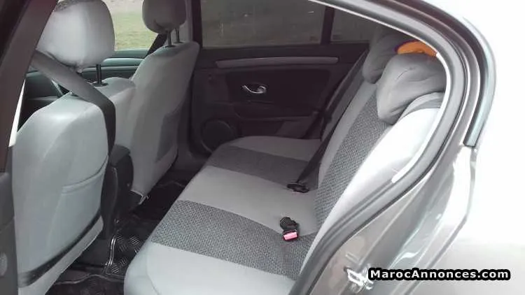 Vente voiture renault laguna - الدار البيضاء (2)