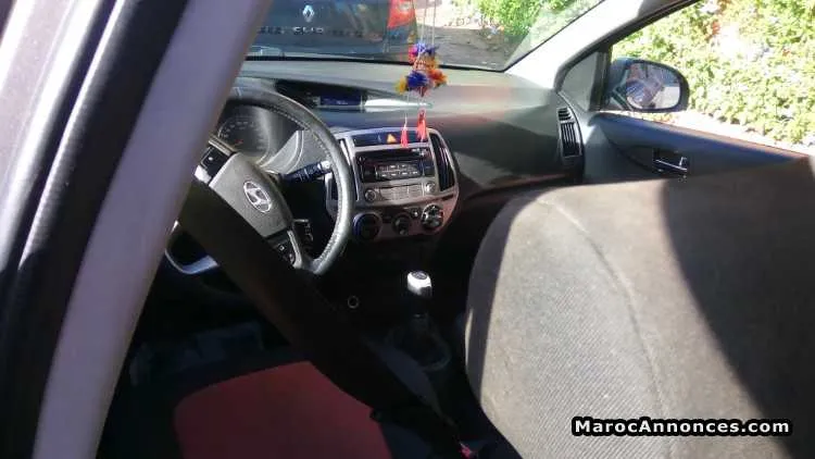 Hyundai i20 diesel - الدار البيضاء (3)