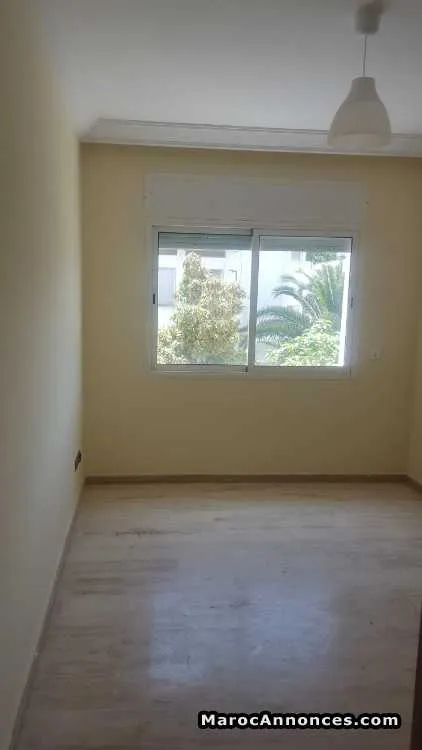Appartement vide a louer à hassan,rabat - الدار البيضاء (3)