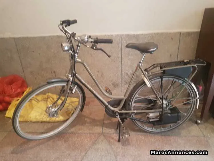 Vélo sparta avec moteur - الدار البيضاء