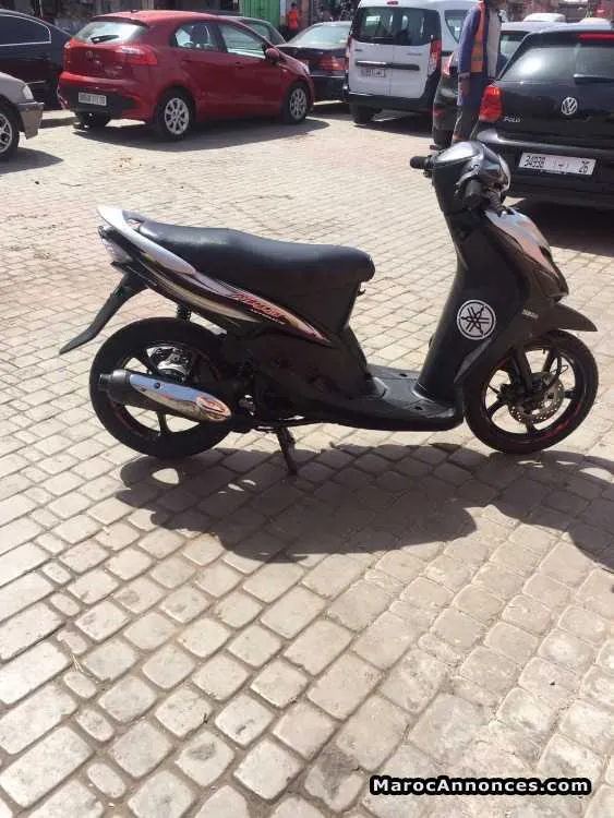 Yamaha scooter 125cm3 -2012 - الدار البيضاء (2)