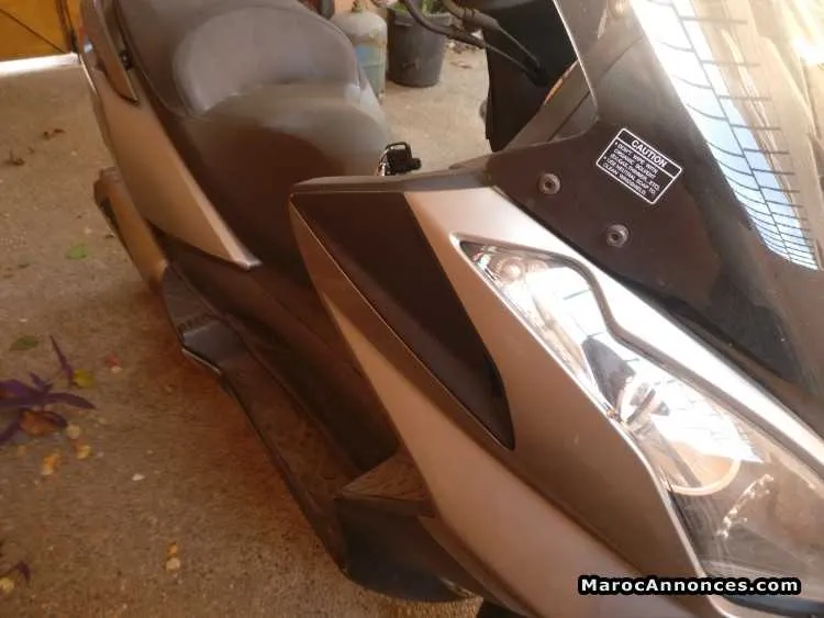 Dink street 300i - الدار البيضاء (2)