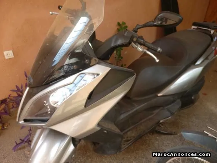 Dink street 300i - الدار البيضاء