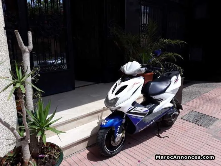 Yamaha aerox urgent raison depart a l'etranger - الدار البيضاء (3)