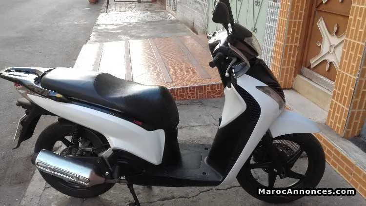 Moto  sh 125 - الدار البيضاء (2)