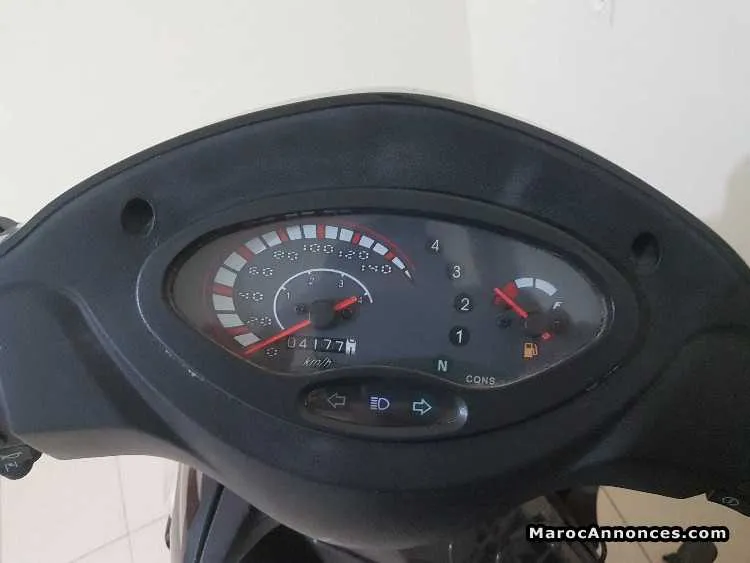 Moto italika presque neuf - الدار البيضاء (2)