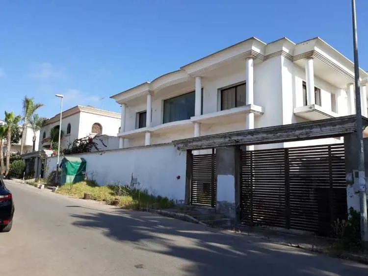 Opportunité exceptionnelle villa à vendre - الدار البيضاء