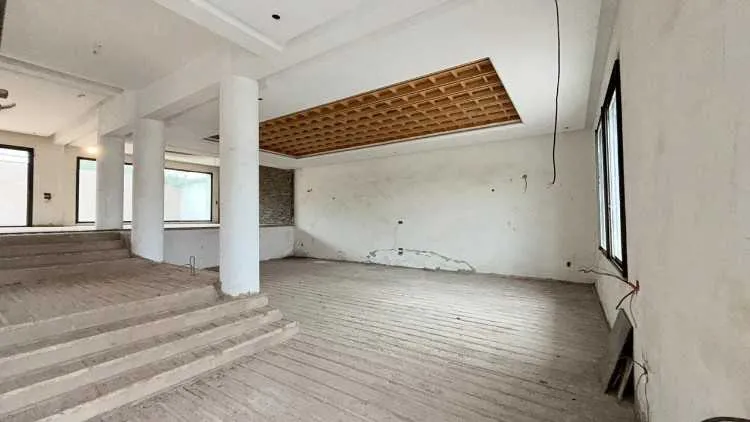 Opportunité exceptionnelle villa à vendre - الدار البيضاء (3)