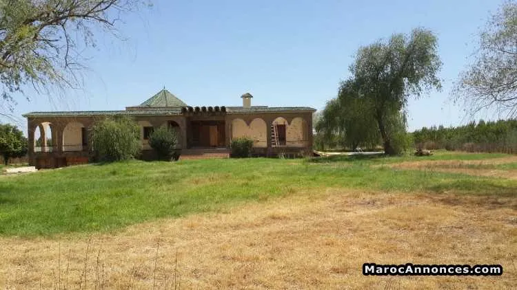 Villa à vendre à bouznika - الدار البيضاء (2)
