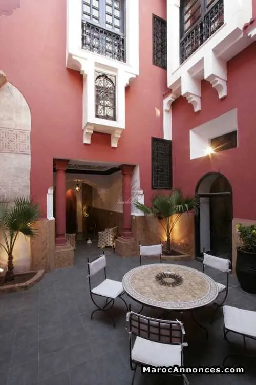 Vente riad unique et luxueux À bahia - الدار البيضاء (2)