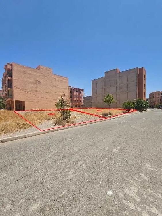 Terrain titré 200 m² – azzouzia – 2 façades - مراكش