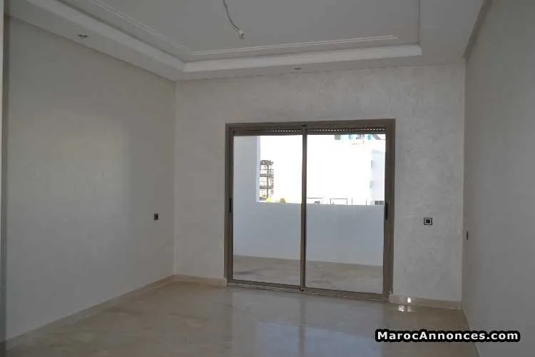 Studio neuf très belle finition belle terrasse - الدار البيضاء (3)