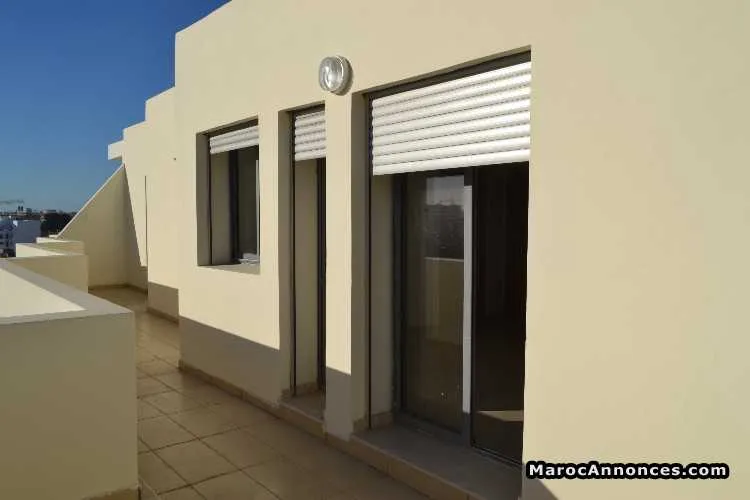 Studio neuf grande terrasse a casa/palmier - الدار البيضاء (3)