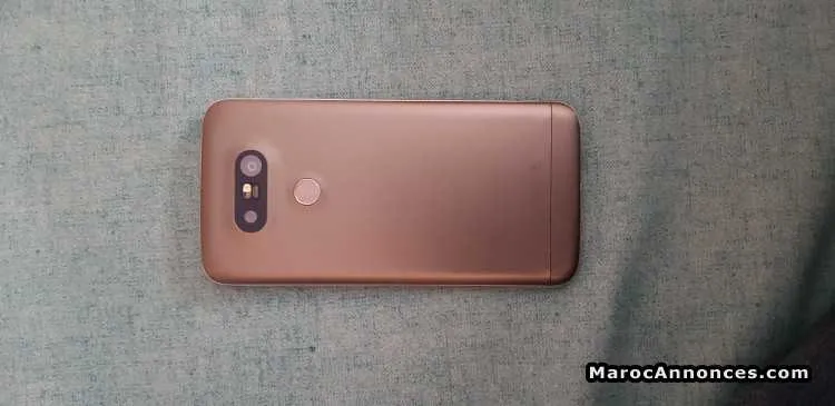 Lg g5 4g ram 32g stockage avec 2 batteries .. - الدار البيضاء (3)