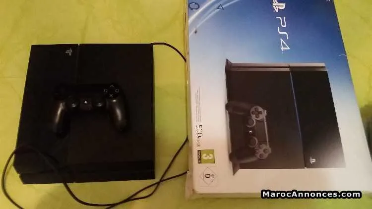 Ps4 avec plusieurs jeux - الدار البيضاء