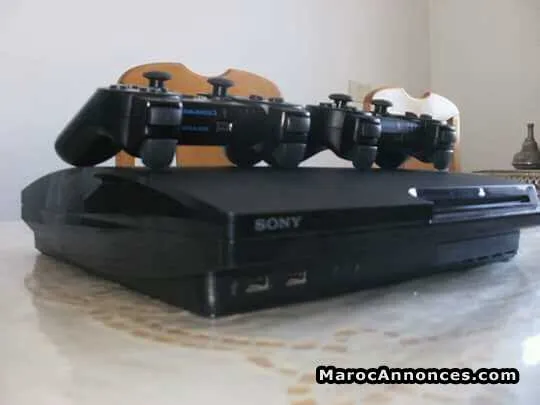Ps3 slim 250g + 2 manette - الدار البيضاء (2)