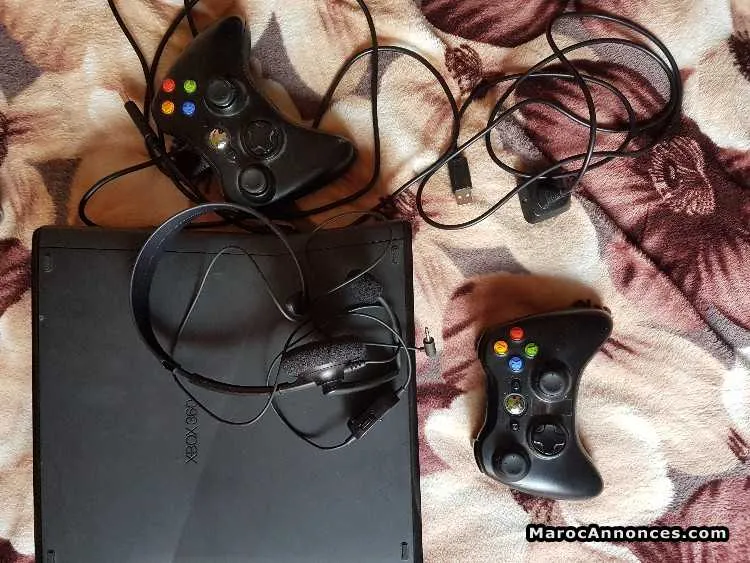 Xbox 360 slim 250go - الدار البيضاء