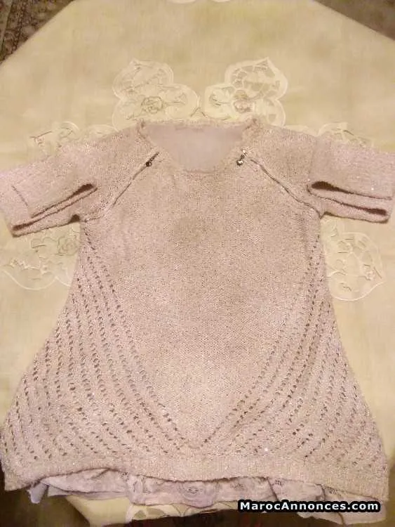Pull rose taille m 70 dhs - الدار البيضاء