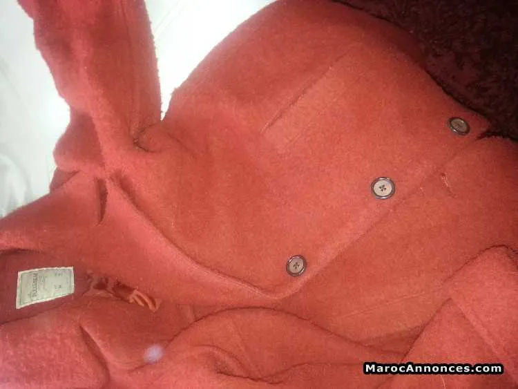 Manteau pull et bear taille m/l - الدار البيضاء