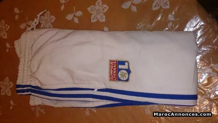 Serviette adidas olympique lyonnais original - الدار البيضاء