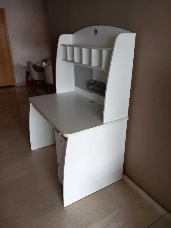 Bureau pour enfant - الدار البيضاء (2)