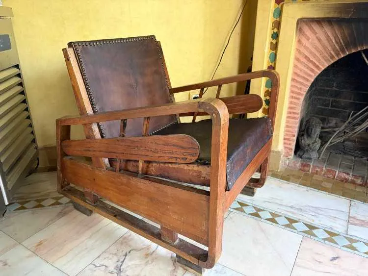 Ensemble ancien en bois chariot bar et fauteuil - مراكش