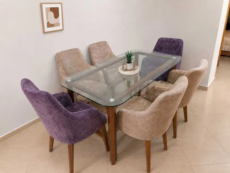 Salle à manger en bois et verre avec 6 chaises - الدروة (2)