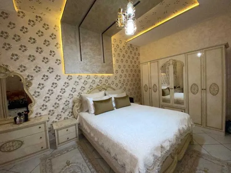 Chambre à coucher complète - Autre ville