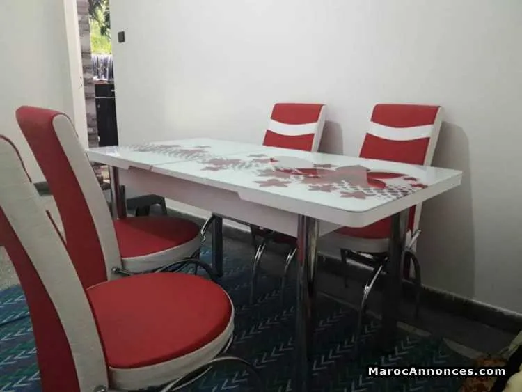 Table à manger comme neuve - الدار البيضاء (3)