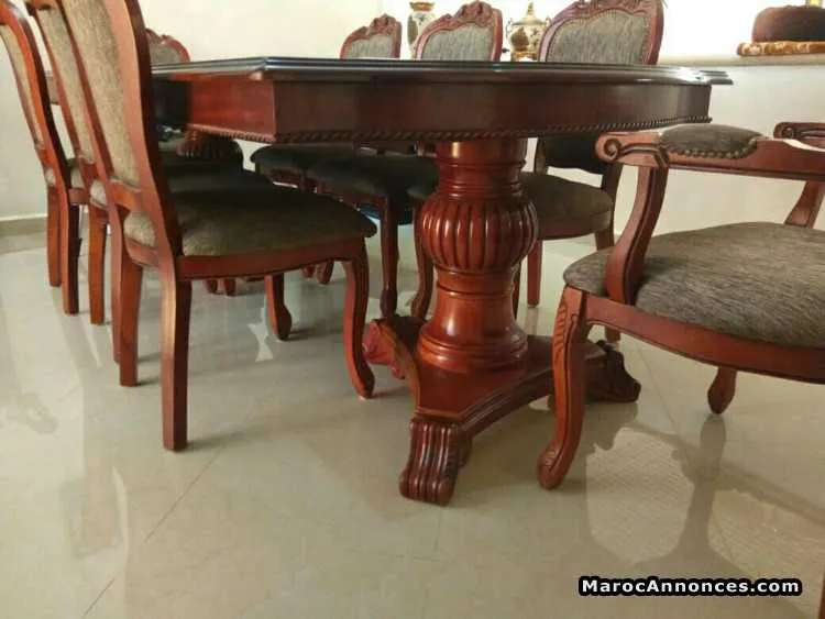 Table à manger 8 places - الدار البيضاء