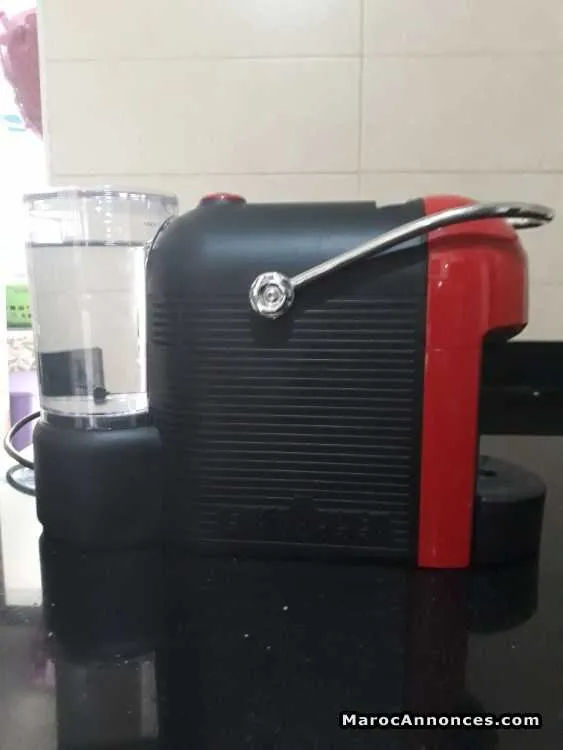 Machine à café nespresso lavazza a modo mio - الدار البيضاء (3)
