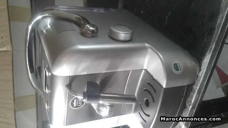 Machine à café a modo mio lavazza - الدار البيضاء (2)