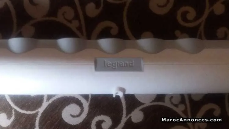 Legrande avec protectin - الدار البيضاء