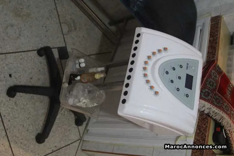 Electrolipolyse + table de massage portable - الدار البيضاء