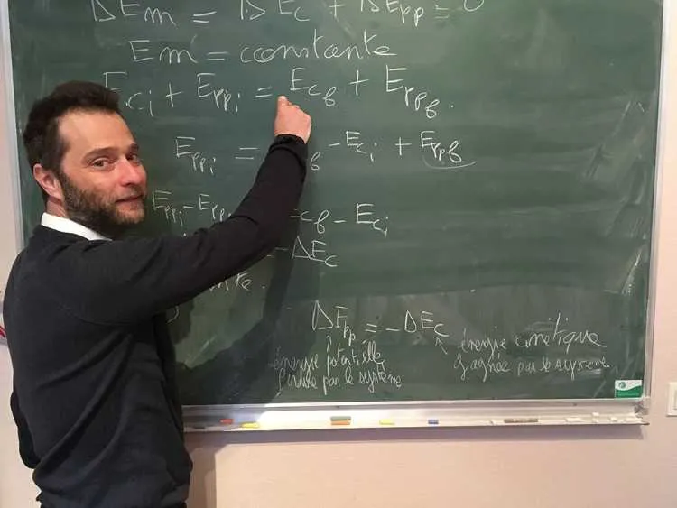 Cours de soutien en physique-chimie - الدار البيضاء (3)