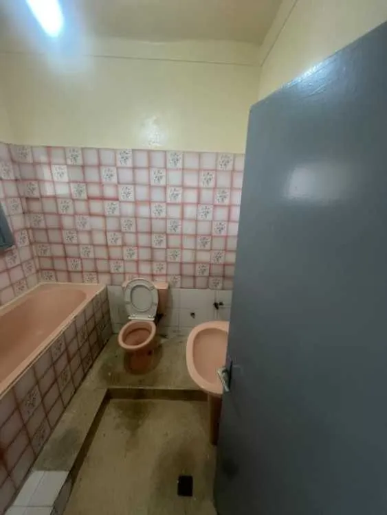 Joli apart 2 etg 2200 dh bernoussi - الدار البيضاء (2)